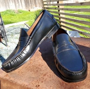 Florsheim Men's Loafer. Genuine Leather.  Black. 12 EEE. Wide. EPWC